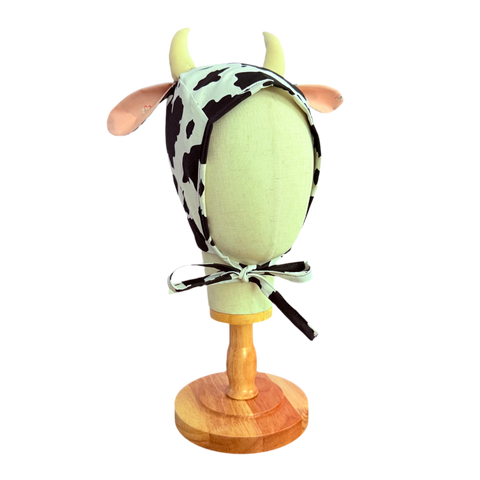 Cow Bonnet (Black)