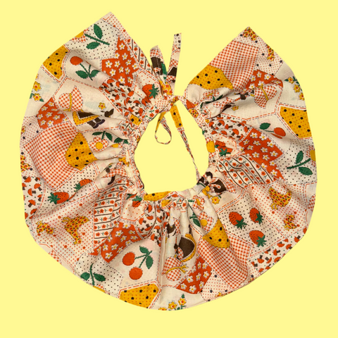 70s Picnic Clown Collar