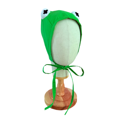 Frog Bonnet